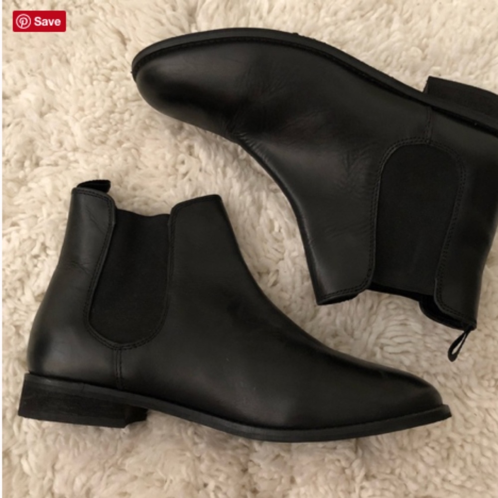 ASOs Black Leather Chelsea Boots
